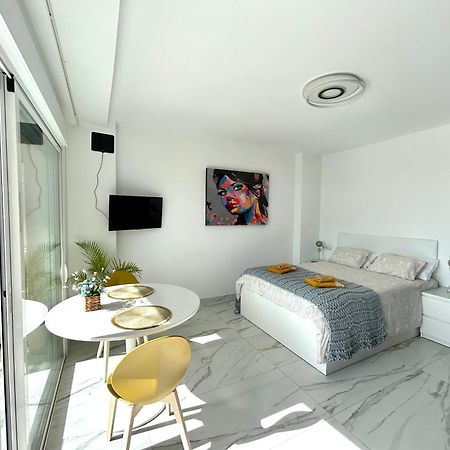 Chill Out Studio Jacuzzi & Sea Views อาลิกันเต ภายนอก รูปภาพ
