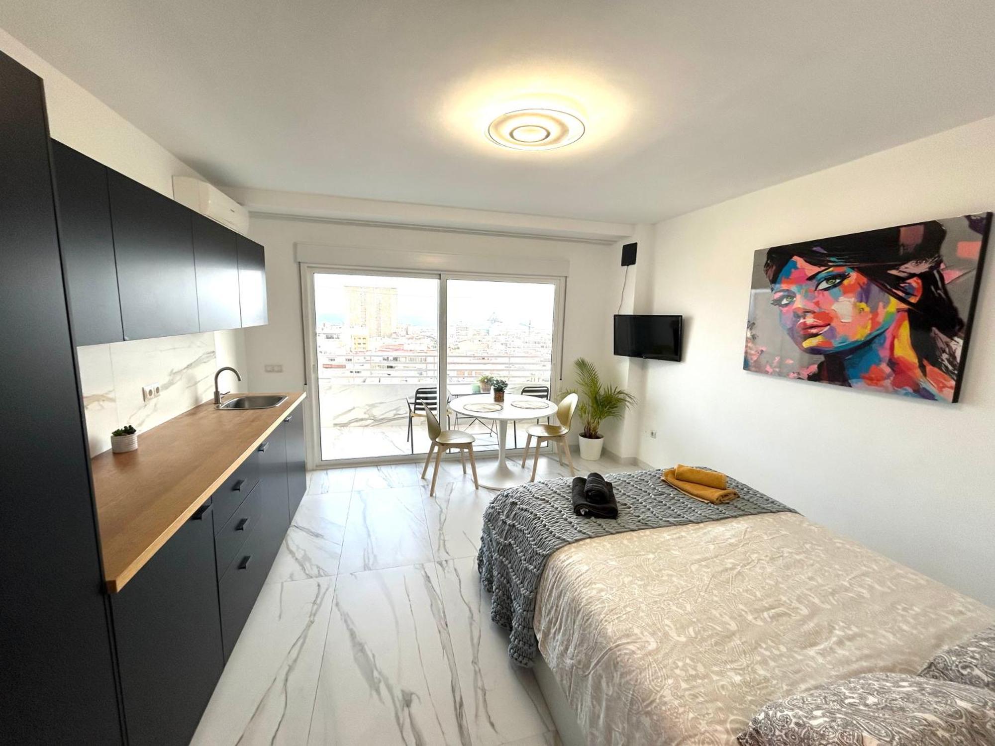 Chill Out Studio Jacuzzi & Sea Views อาลิกันเต ภายนอก รูปภาพ